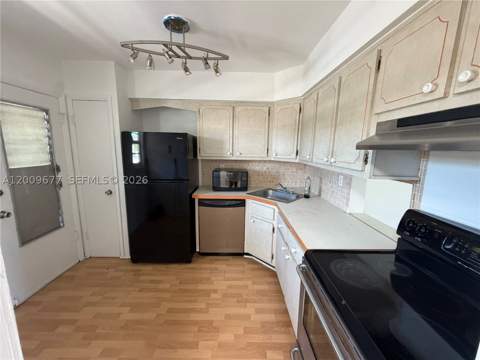 1530 NE 191st St 205, Miami FL - photo 9 of 15