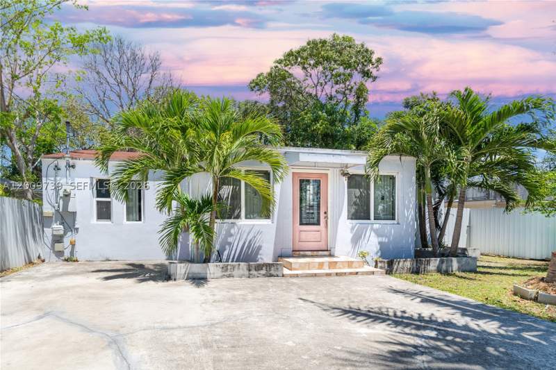 3 bedroom SingleFamilyResidence at 235 NW 59th St, College Park Addn, Miami — photo 2