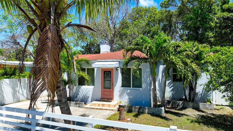 3 bedroom SingleFamilyResidence at 235 NW 59th St, College Park Addn, Miami — photo 5