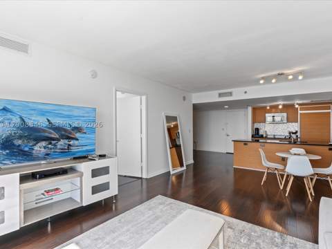 50 Biscayne Blvd 3308, Miami FL - photo 10 of 49