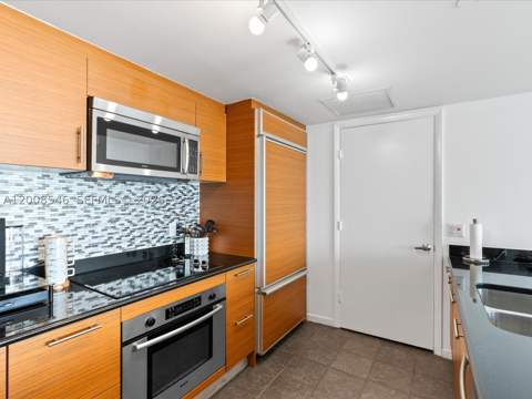 50 Biscayne Blvd 3308, Miami FL - photo 13 of 49