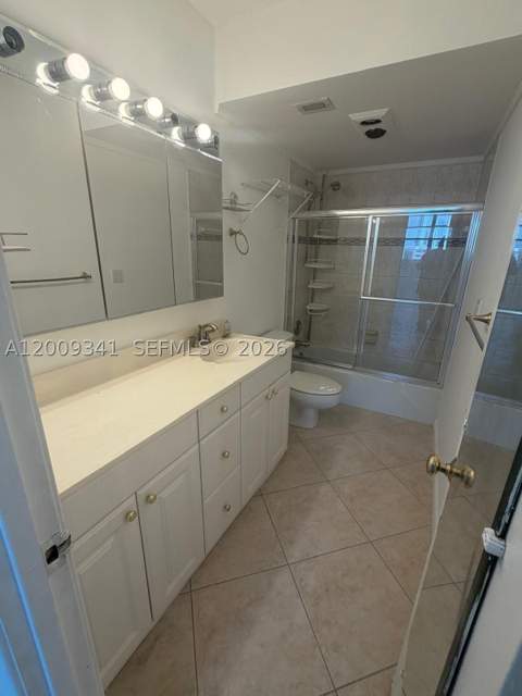 300 Bayview Dr 915, Sunny Isles Beach FL - photo 14 of 24