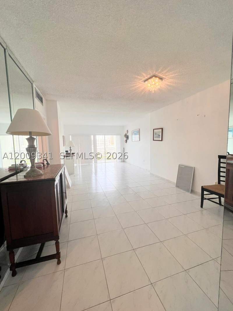 2 bedroom Condominium at 300 Bayview Dr 915, Arlen House Condo, Sunny Isles Beach — photo 4