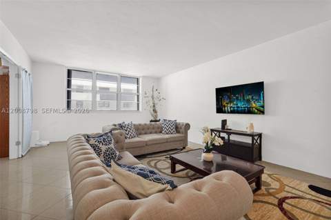 5825 Collins Ave 2E, Miami Beach FL - photo 16 of 56