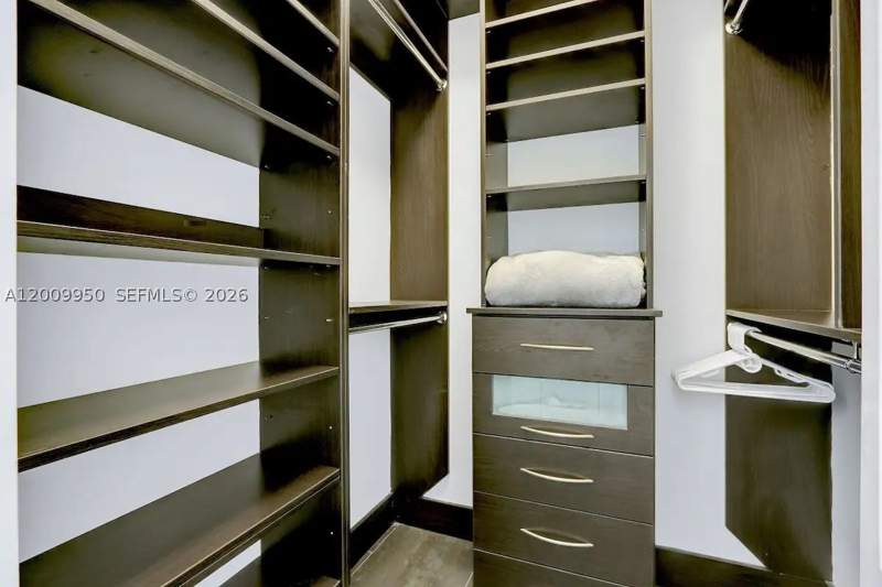 2 bedroom Condominium at 1200 Brickell Bay Dr 1404, The Club At Brickell Bay, Miami — photo 3