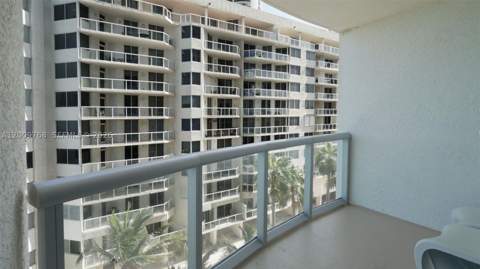 17315 Collins Ave 702, Sunny Isles Beach FL - photo 19 of 30