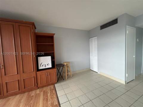 2899 Collins Ave 1040, Miami Beach FL - photo 10 of 22