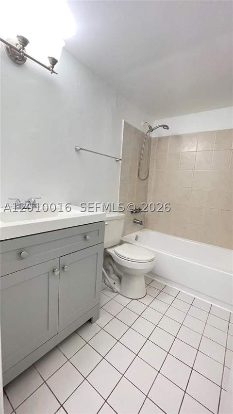 271 NW 177th St B-104, Miami Gardens FL - photo 9 of 15