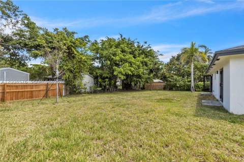 152 NW 18 St, Homestead FL - photo 23 of 25