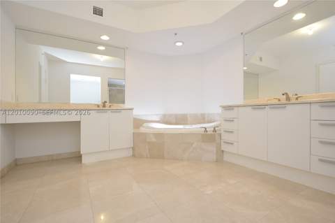 14951 Royal Oaks Ln 1609, North Miami FL - photo 14 of 28
