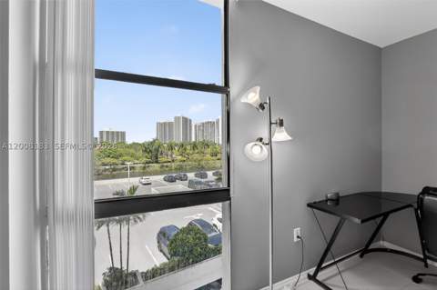 3675 N Country Club Dr 410, Aventura FL - photo 23 of 48