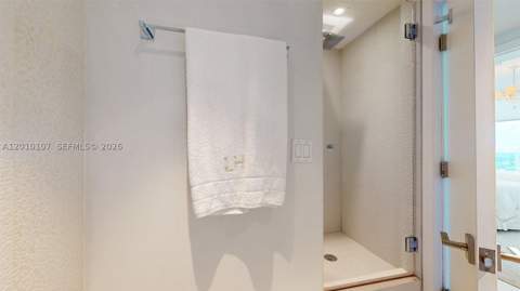 5025 Collins Ave 2206, Miami Beach FL - photo 10 of 95