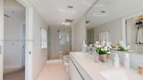 5025 Collins Ave 2206, Miami Beach FL - photo 16 of 95