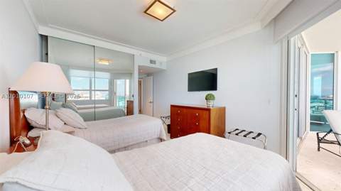 5025 Collins Ave 2206, Miami Beach FL - photo 24 of 95