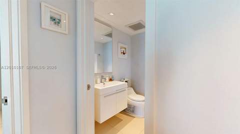5025 Collins Ave 2206, Miami Beach FL - photo 9 of 95