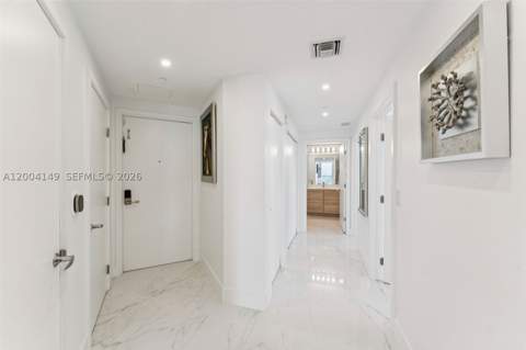 16385 Biscayne Blvd 3001, North Miami Beach FL - photo 22 of 46