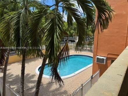 2 bedroom Condominium at 1821 NE 168th St B3, The Palms 51 Condo, North Miami Beach — photo 2