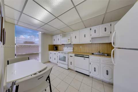 600 NE 36th St 421, Miami FL - photo 7 of 16