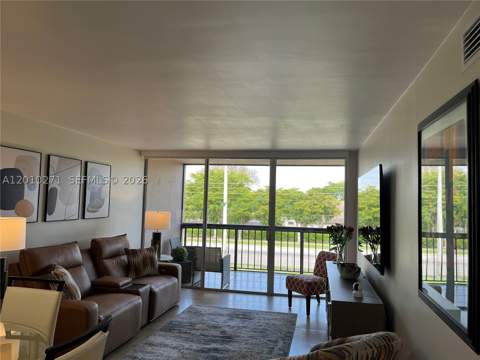 10525 SW 112th Ave 314, Miami FL - photo 10 of 54