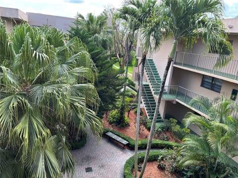 10525 SW 112th Ave 314, Miami FL - photo 7 of 54