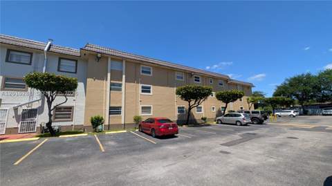 4655 Palm Ave 124, Hialeah FL - photo 17 of 18