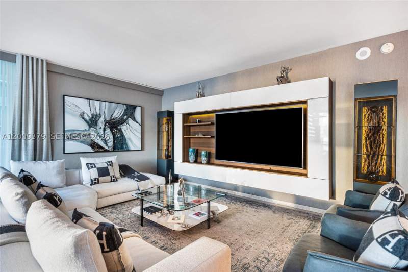 4 bedroom Condominium at 88 SW 7th St 3801, Rise Condo, Miami — photo 5