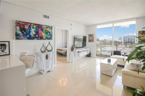 18800 NE 29th Avenue 704, Aventura FL - photo 12 of 26