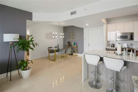 18800 NE 29th Avenue 704, Aventura FL - photo 13 of 26