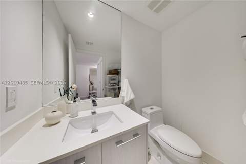 55 SW 9th St 2109, Miami FL - photo 12 of 19