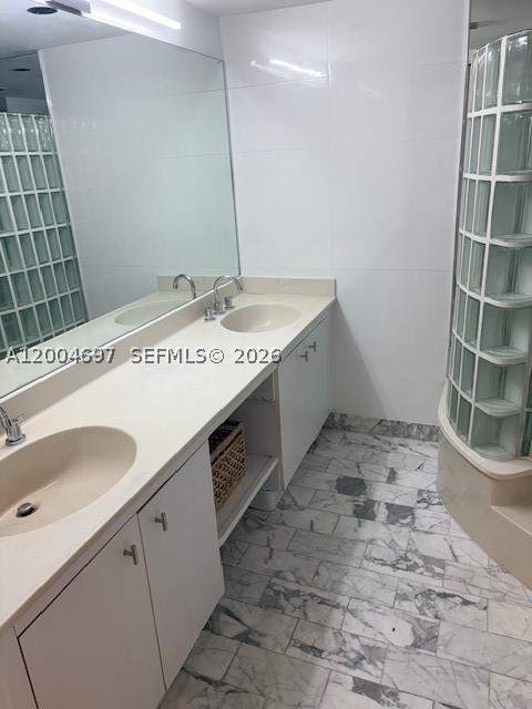 4000 Towerside Ter 1403, Miami FL - photo 23 of 26