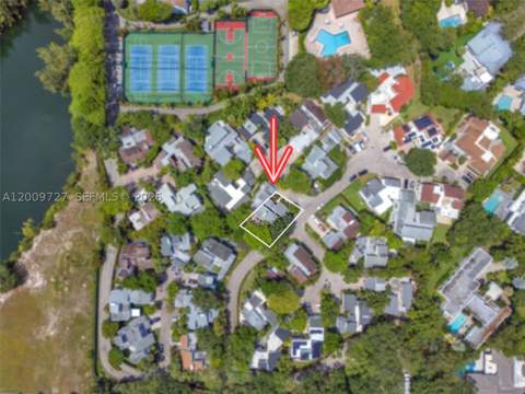 1933 S Oak Haven Cir, Miami FL - photo 6 of 63