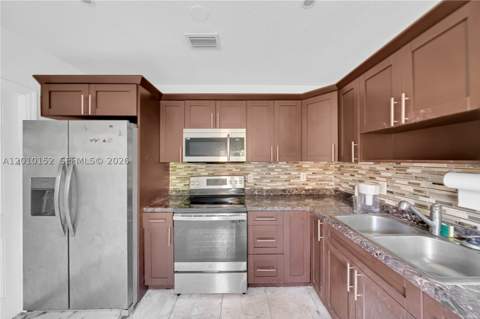 3033 Hibiscus Street, Miami FL - photo 6 of 21