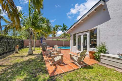 8900 SW 159th Ter, Palmetto Bay FL - photo 15 of 16