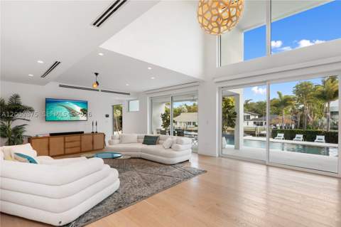 120 Knollwood Dr, Key Biscayne FL - photo 12 of 45