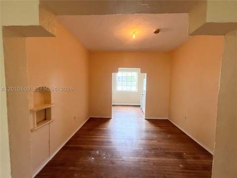 1309 Euclid Ave 7, Miami Beach FL - photo 9 of 43