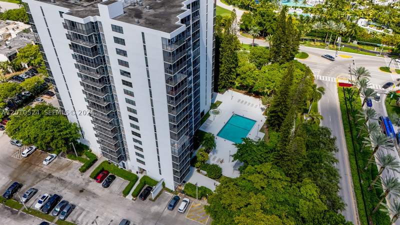 2 bedroom Condominium at 20100 W Country Club Dr 504, Bonavida Condo, Aventura — photo 2