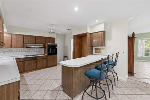 13730 SW 75th Ave, Palmetto Bay FL - photo 11 of 35