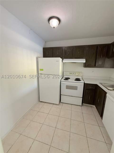 482 NW 165th St Rd A-307, Miami FL - photo 10 of 18