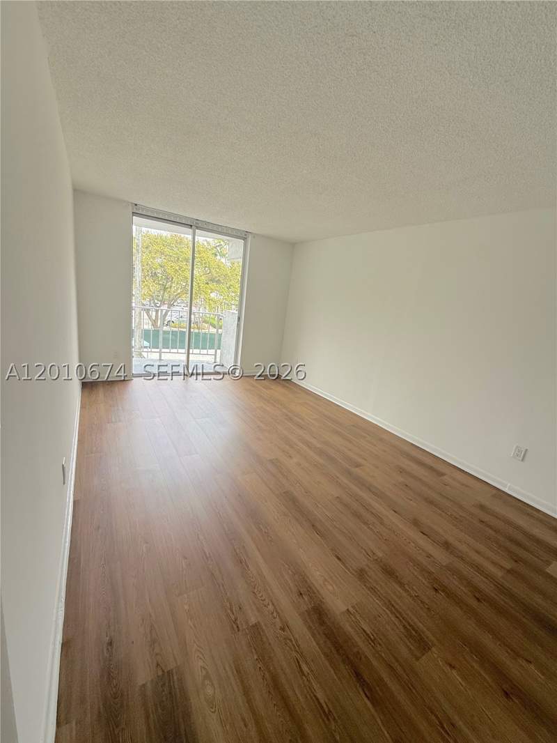 1 bedroom Condominium at 482 NW 165th St Rd A-307, Montecarlo Condo, Miami — photo 5