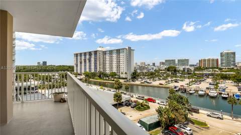 300 Bayview Dr 605, Sunny Isles Beach FL - photo 19 of 50