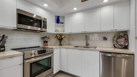 300 Bayview Dr 605, Sunny Isles Beach FL - photo 6 of 50