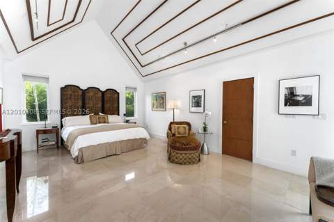 690 Warren Ln, Key Biscayne FL - photo 18 of 39