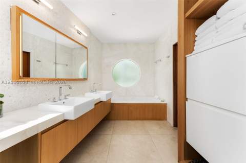 690 Warren Ln, Key Biscayne FL - photo 21 of 39