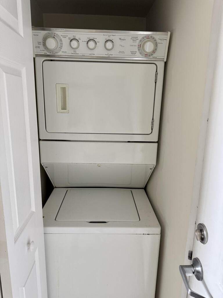 1 bedroom Condominium at 3000 Coral Way 1007, The Aston Condo, Miami — photo 5