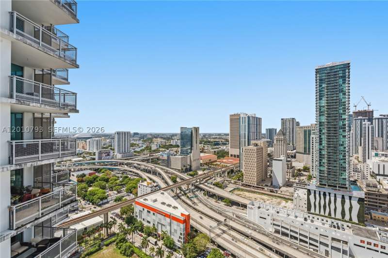 1 bedroom Condominium at 350 S Miami Ave 3307, Wind Condo, Miami — photo 4