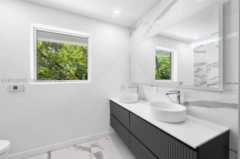 5824 Alton Rd, Miami Beach FL - photo 14 of 28