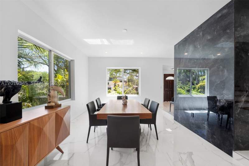 4 bedroom SingleFamilyResidence at 5824 Alton Rd, La Gorce Golf Sub, Miami Beach — photo 5