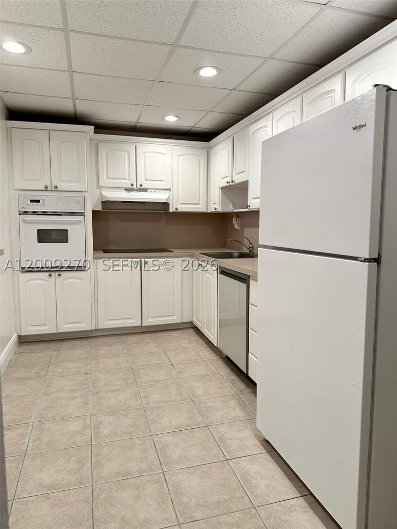 1 bedroom Condominium at 19390 Collins Ave 1510, Ocean View, Sunny Isles Beach — photo 4
