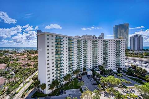 19390 Collins Ave 1510, Sunny Isles Beach FL - photo 9 of 23