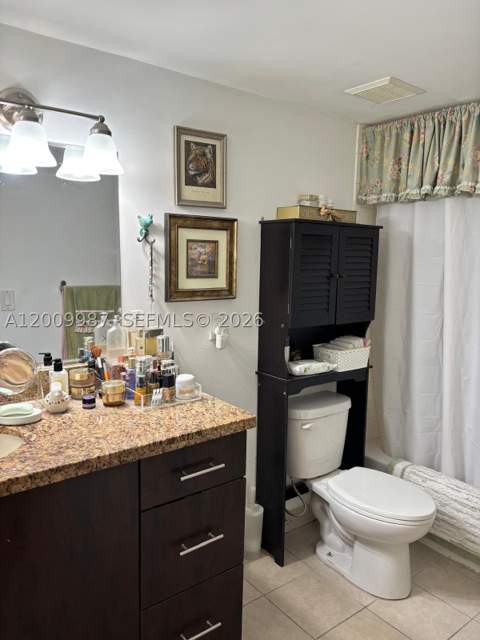 8225 Lake Dr 404, Doral FL - photo 14 of 35